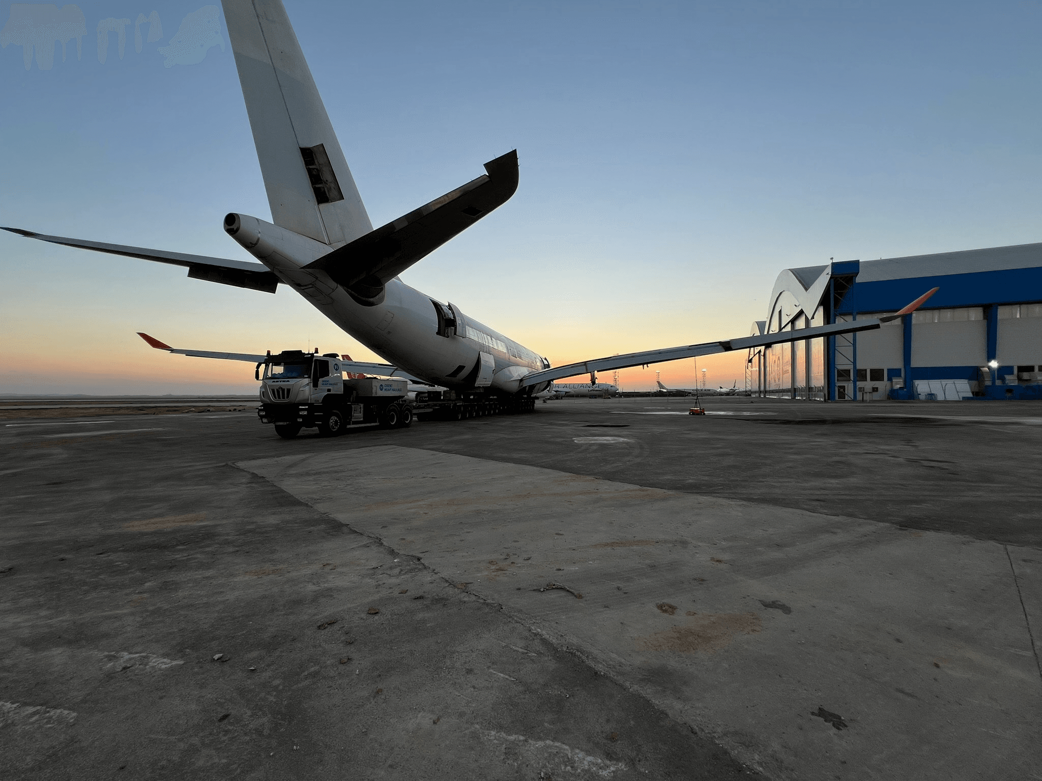 Aircraft maintenance facility